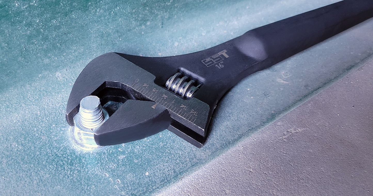 16" Adjustable Spud Wrench